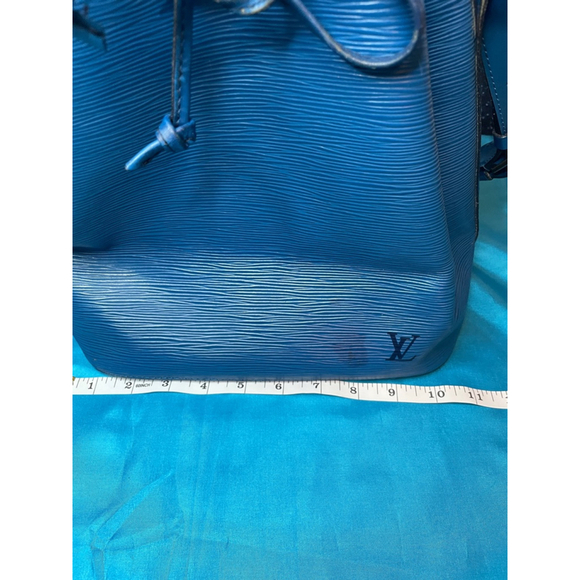 Louis Vuitton Epi Leather Petit Noe Bucket Bag Blue Vintage (LVb2) - Picture 13 of 15